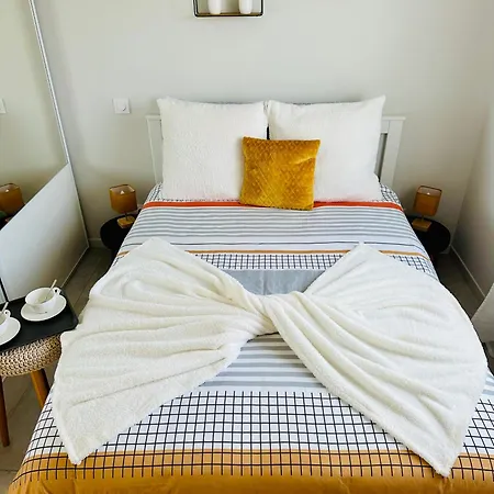 Apartmán Maison, Privative, Lumineuse, Surequipee Terrasse Et Parking *