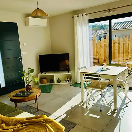 Apartmán Maison, Privative, Lumineuse, Surequipee Terrasse Et Parking