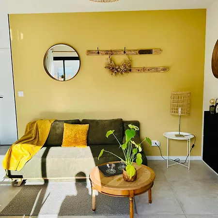 Apartmán Maison, Privative, Lumineuse, Surequipee Terrasse Et Parking *