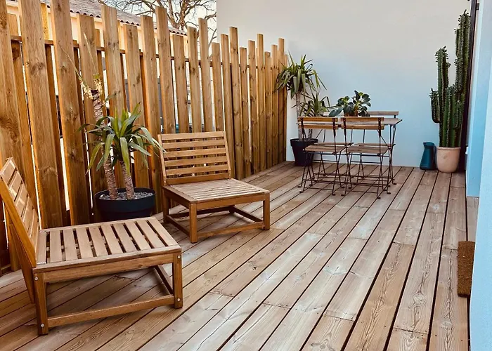 Apartament Maison, Privative, Lumineuse, Surequipee Terrasse Et Parking