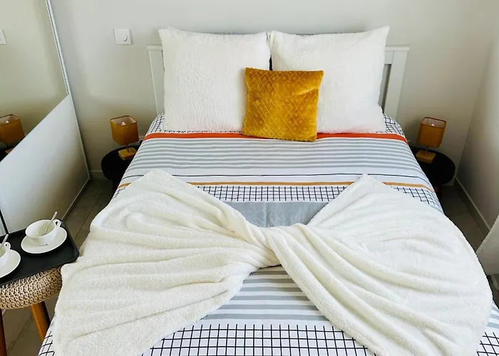 Apartment Maison, Privative, Lumineuse, Surequipee Terrasse Et Parking *