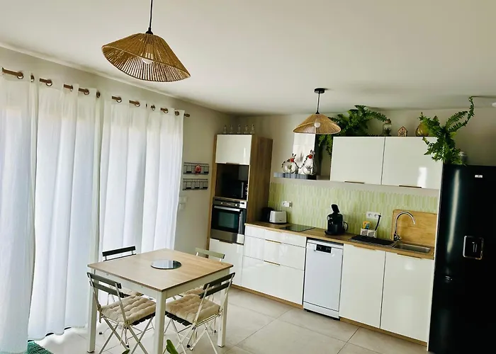 Maison, Privative, Lumineuse, Surequipee Terrasse Et Parking
