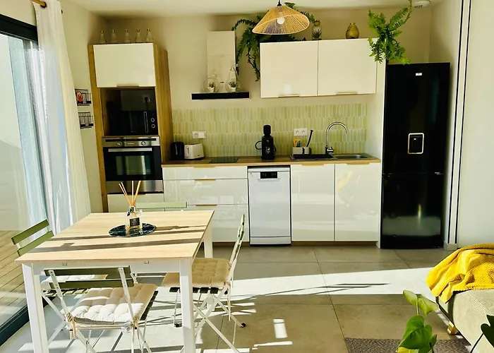 Maison, Privative, Lumineuse, Surequipee Terrasse Et Parking * Saint-Victor-la-Coste